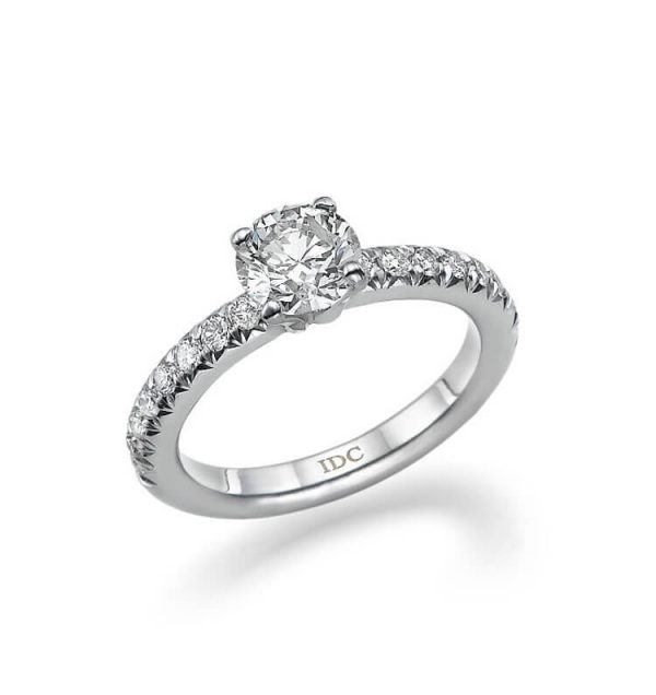 verenički prsten sa dijamantom