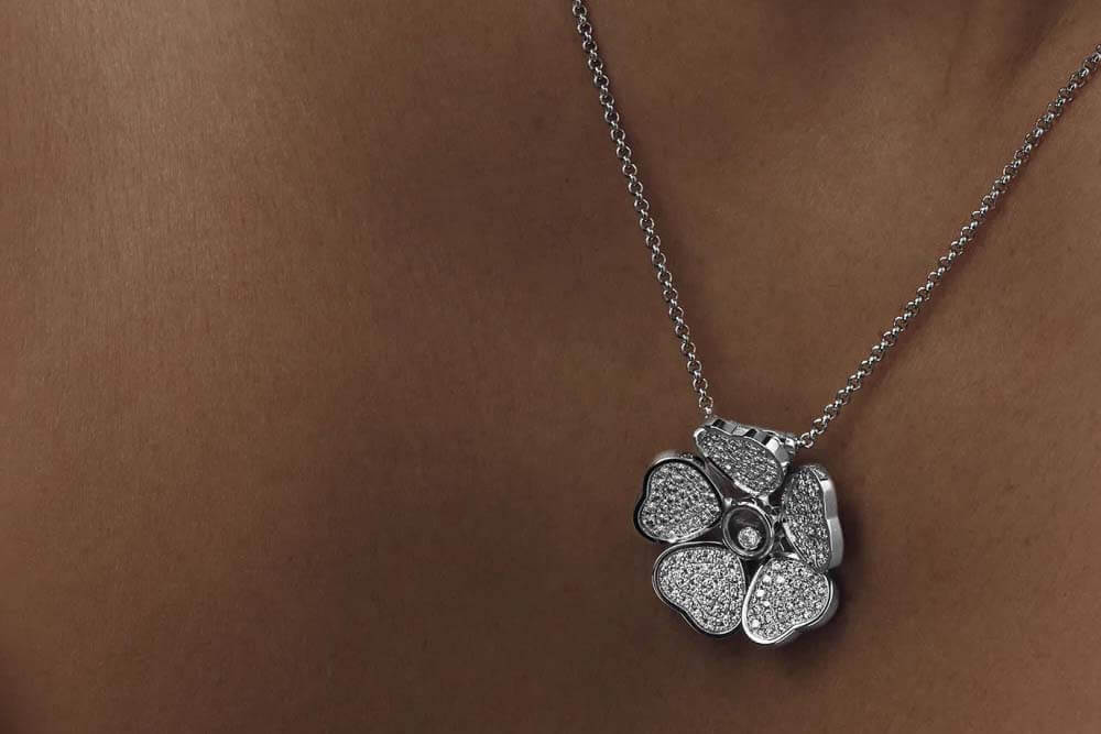 Ogrlica sa dijamantom