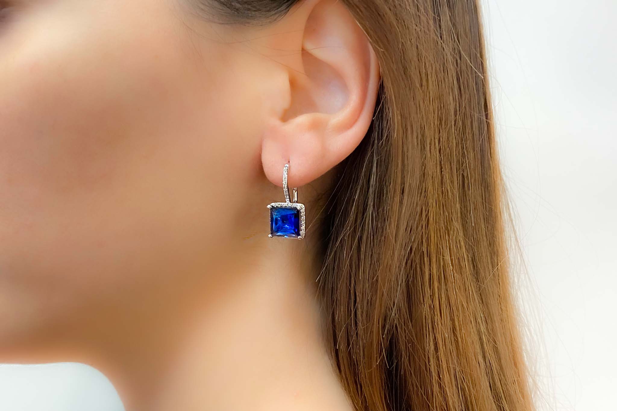 Minđuše sa dijamantima