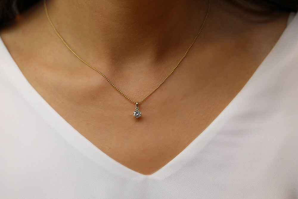 Dijamantski nakit za diplomiranje