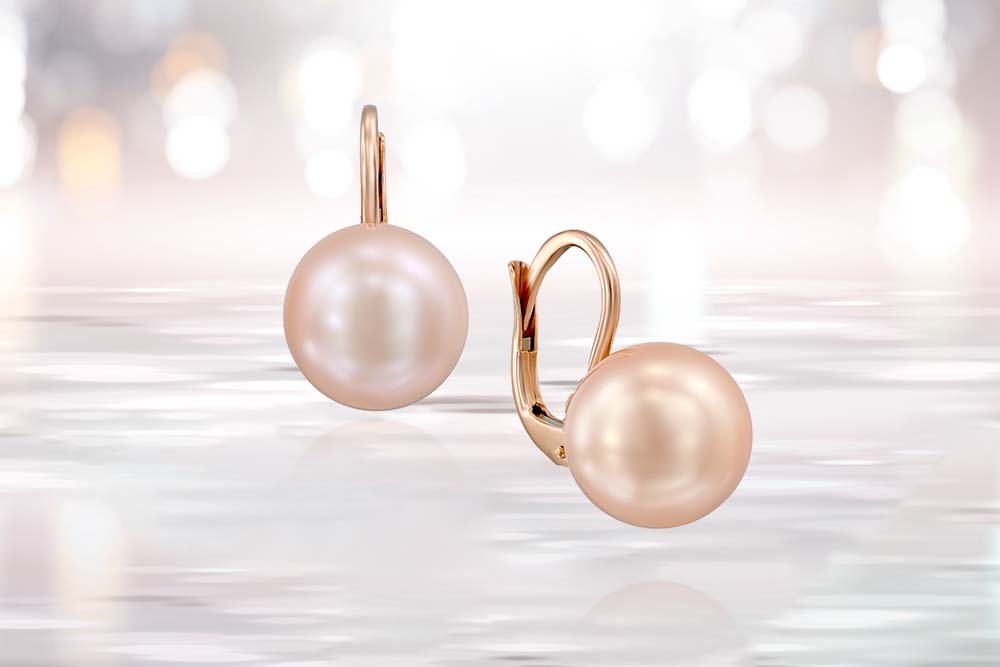 Nakit sa dijamantima i biserima