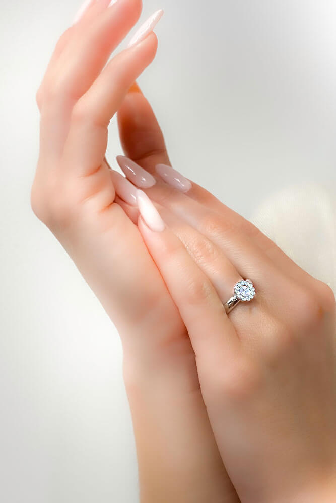 Dijamantsko vereničko prstenje