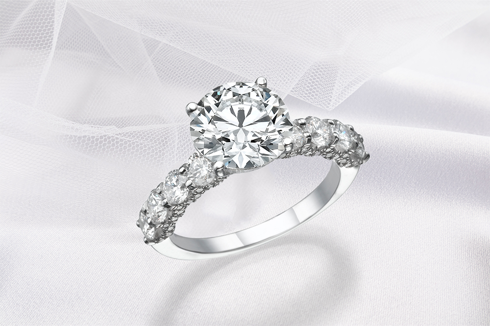 Verenički prsten sa okruglim dijamantom briljantnog reza