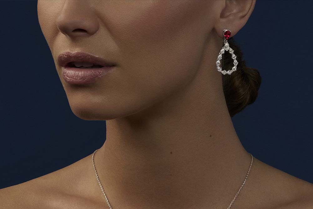 Minđuše sa dragim kamenjem u boji