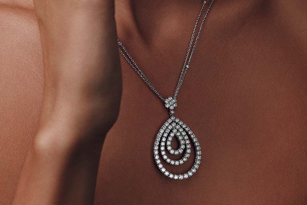 Statement ogrlica sa dijamantima