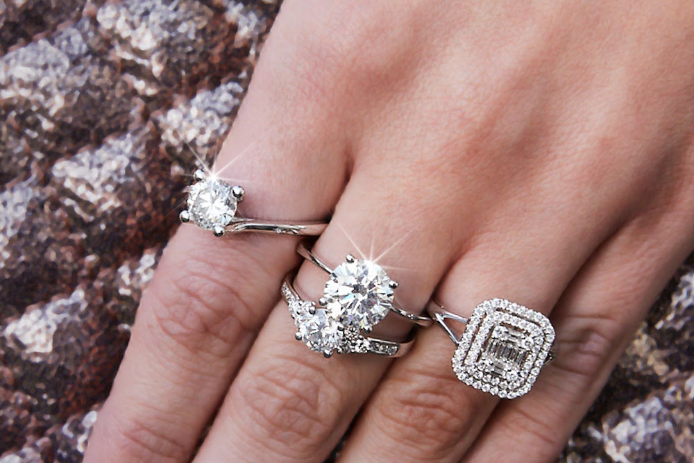 Prsten sa dijamantom za veridbu