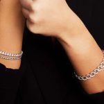 Na kojoj ruci se nosi narukvica