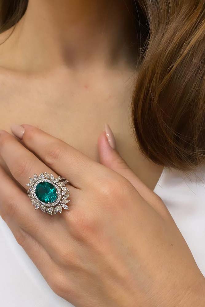 Zašto je smaragd omiljeni dragi kamen poznatih